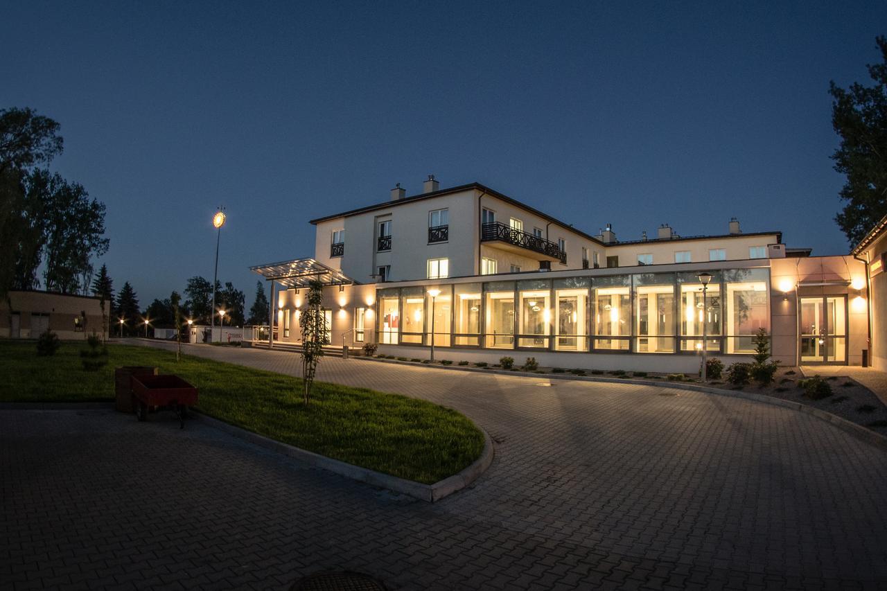 Hotel Radocza Park Business Dış mekan fotoğraf