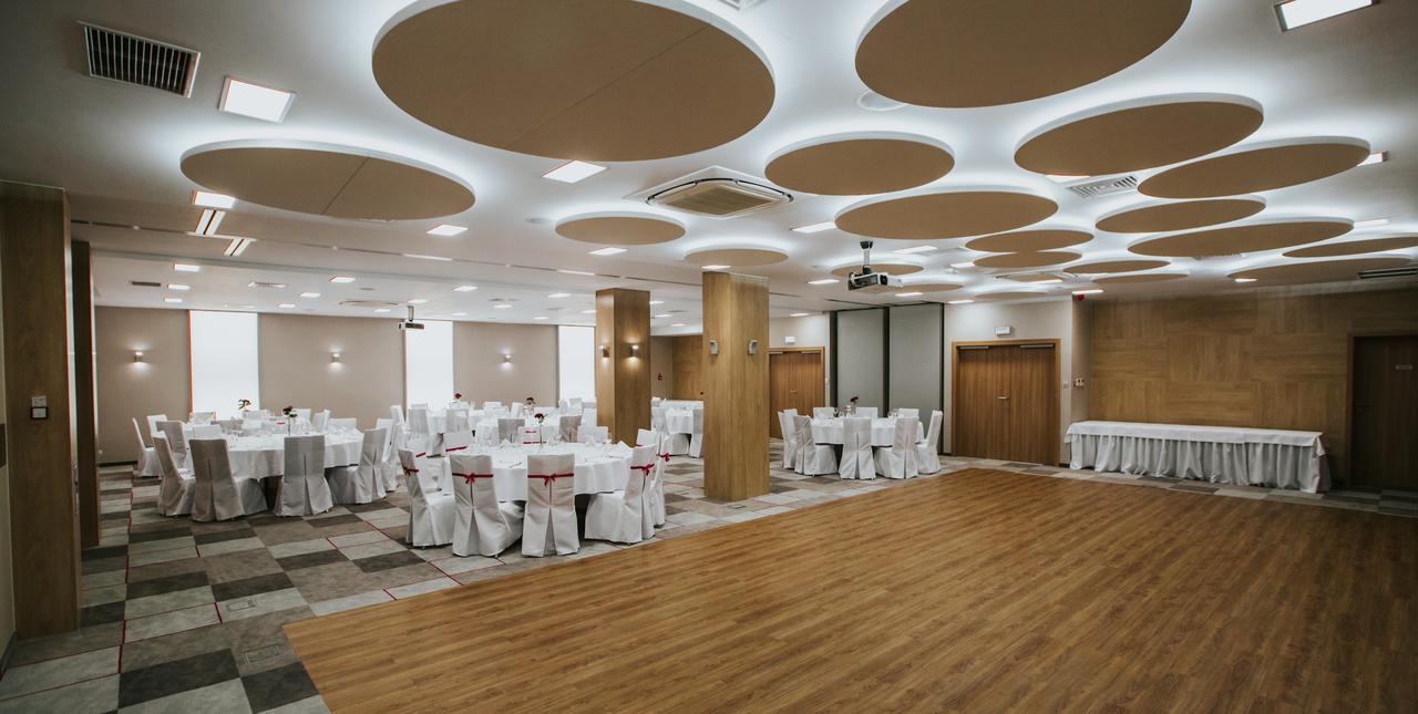 Hotel Radocza Park Business Dış mekan fotoğraf