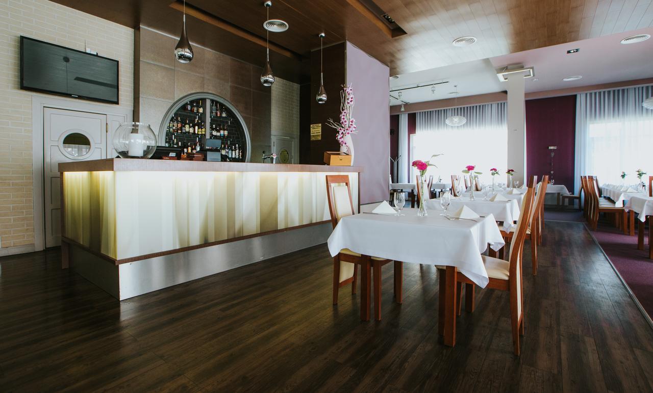 Hotel Radocza Park Business Dış mekan fotoğraf